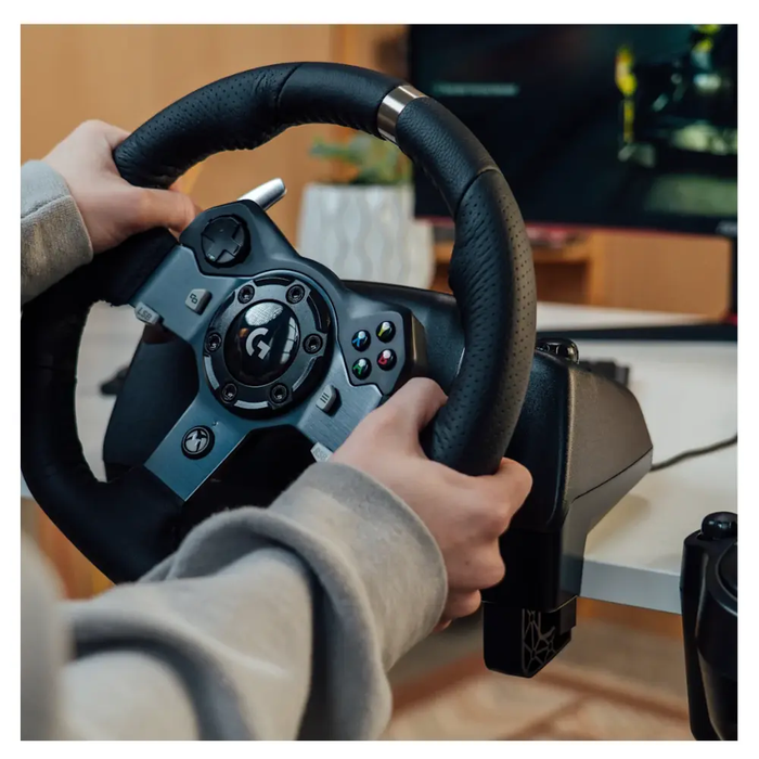 LOGITECH G29 DRIVING FORCE RACING WHEEL FOR PS4